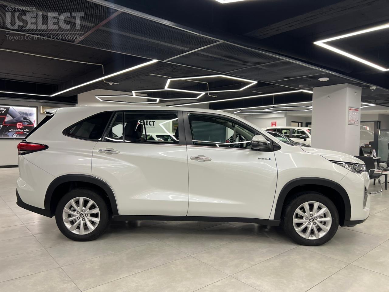 Mpv Innova Toyota USelect | Toyota C-MPV INNOVA 2024 Platinum White Pearl Mc