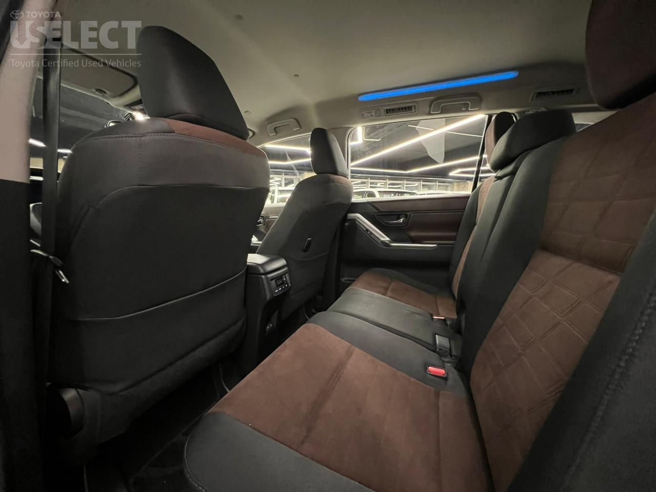 Mpv Innova Toyota USelect | Toyota C-MPV INNOVA 2024 Platinum White Pearl Mc